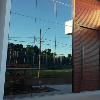 Fachadas em Alumínio Araçariguama Janelas em Alumínio e Vidros Araçariguama Box Banheiro em Alumínio Itu Fachadas em Alumínio Araçariguama Esquadrias de alumínio Sorocaba Box Banheiro em Alumínio Itu